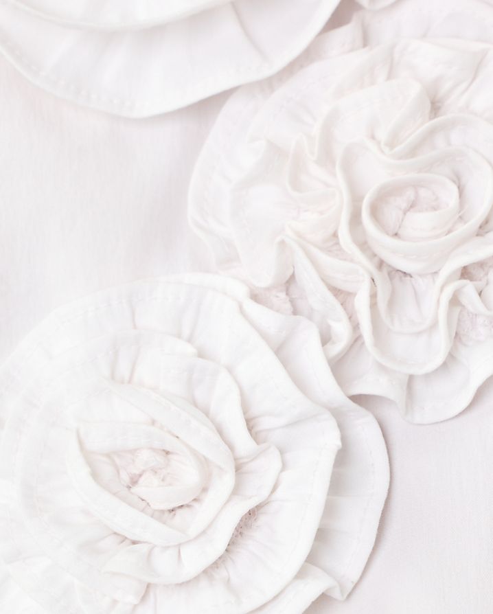 THE SLEEVELESS FLOWER LILLY SHIRT