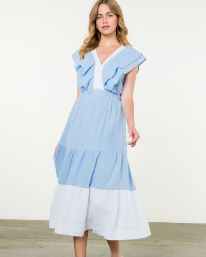 FLUTTER SLEEVE TIERED MAXI DRESS