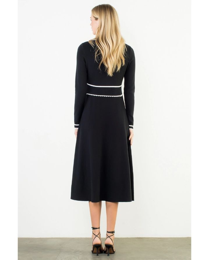 LONG SLEEVE COLLARED KNIT DRESS