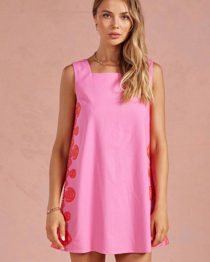EMBROIDERED SHIFT MINI DRESS